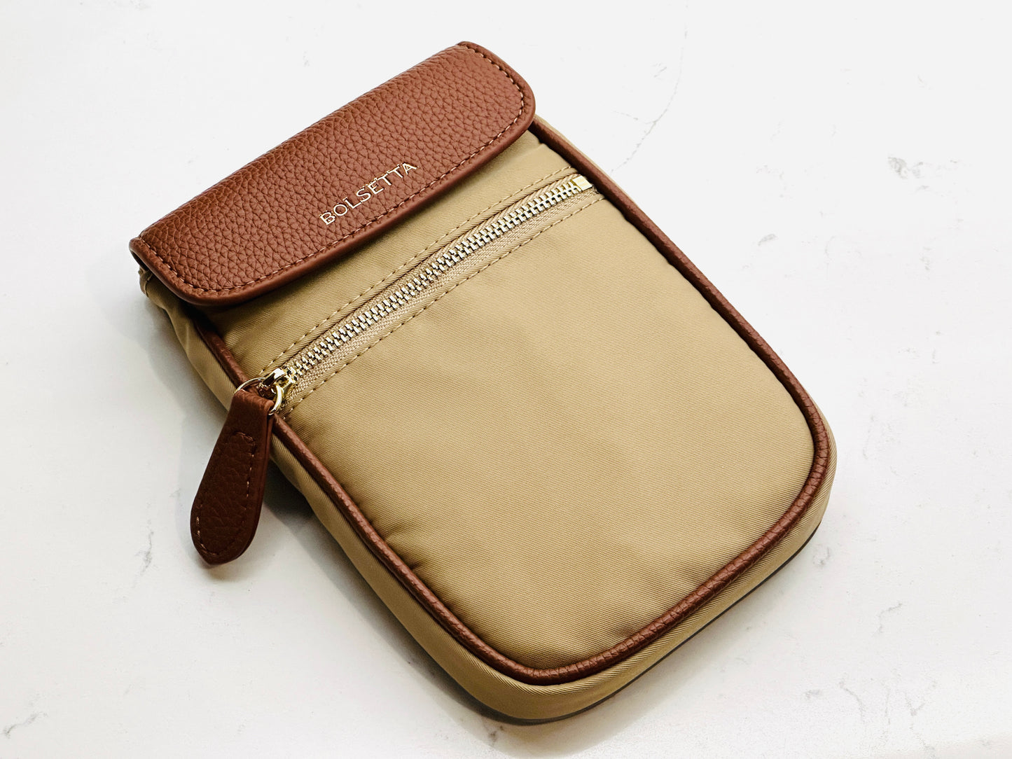 Bolsetta Magnetic Belt-Free Hip Bag